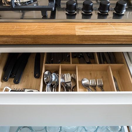 Riesiges Apartment Nahe Kudamm Sehr Schoner Altbau 123M2 Gross 12 Gaste Berlin Eksteriør billede