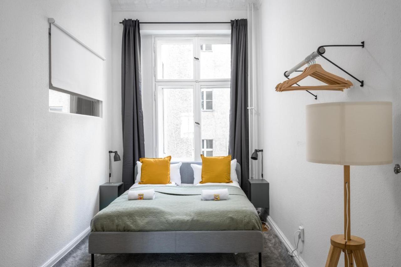 Riesiges Apartment Nahe Kudamm Sehr Schoner Altbau 123M2 Gross 12 Gaste Berlin Eksteriør billede