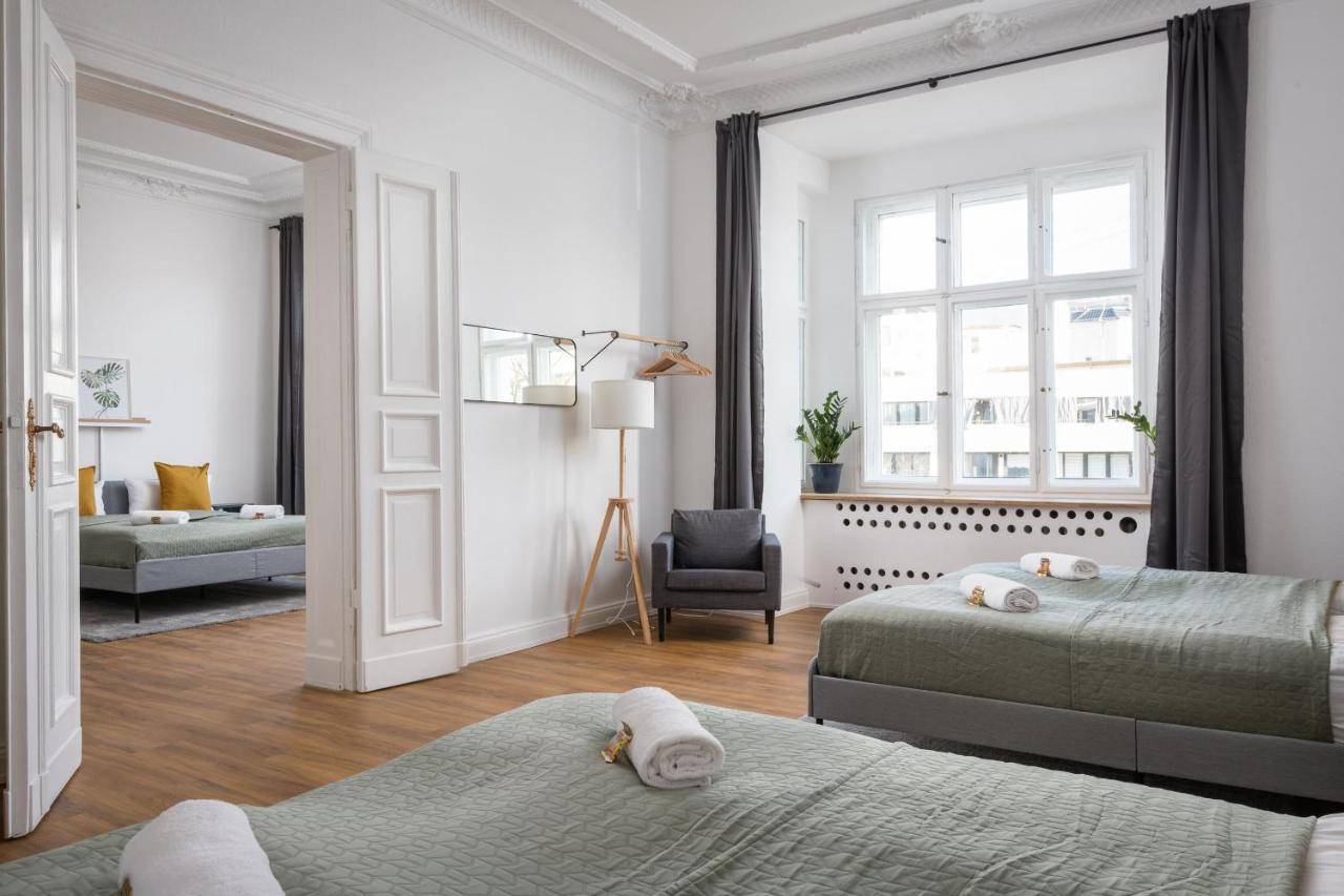 Riesiges Apartment Nahe Kudamm Sehr Schoner Altbau 123M2 Gross 12 Gaste Berlin Eksteriør billede