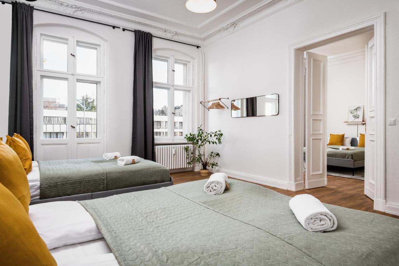Riesiges Apartment Nahe Kudamm Sehr Schoner Altbau 123M2 Gross 12 Gaste Berlin Eksteriør billede