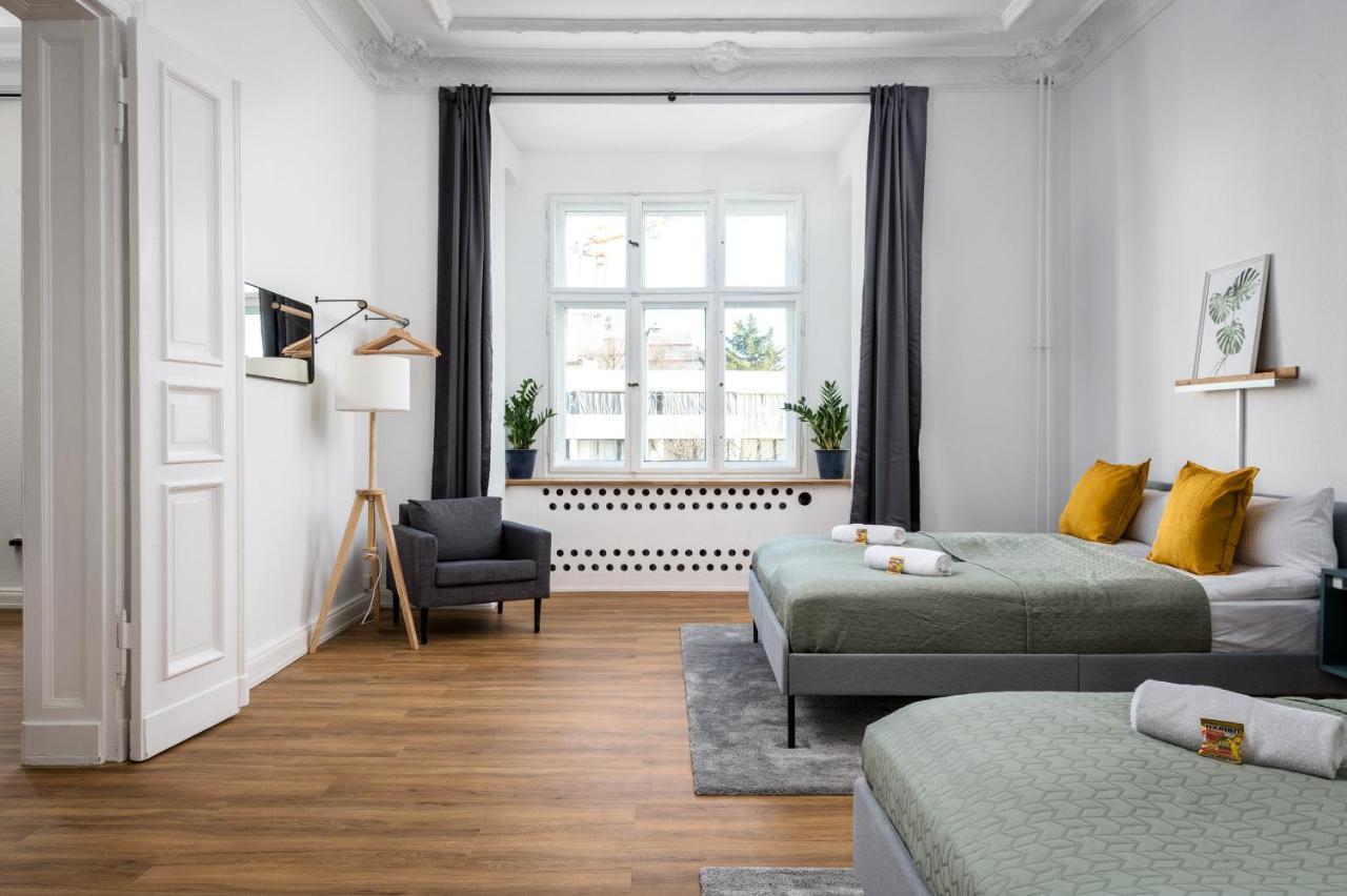 Riesiges Apartment Nahe Kudamm Sehr Schoner Altbau 123M2 Gross 12 Gaste Berlin Eksteriør billede